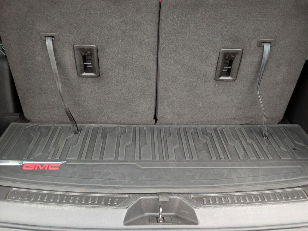 Used 2021 GMC Acadia SLT w/ Trailering Package image 13