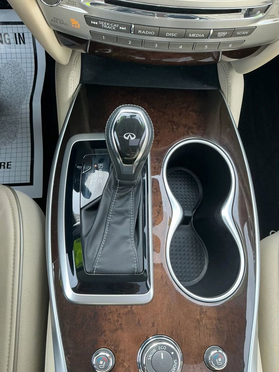 Used 2018 INFINITI QX60 Luxe w/ Deluxe Technology Package image 28