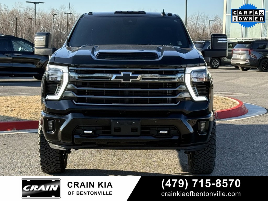 Used 2024 Chevrolet Silverado 2500 High Country w/ Midnight Edition image 2