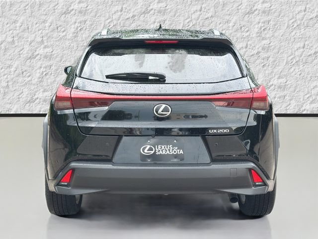 Used 2019 Lexus UX 200 w/ Premium Package FWD image 4