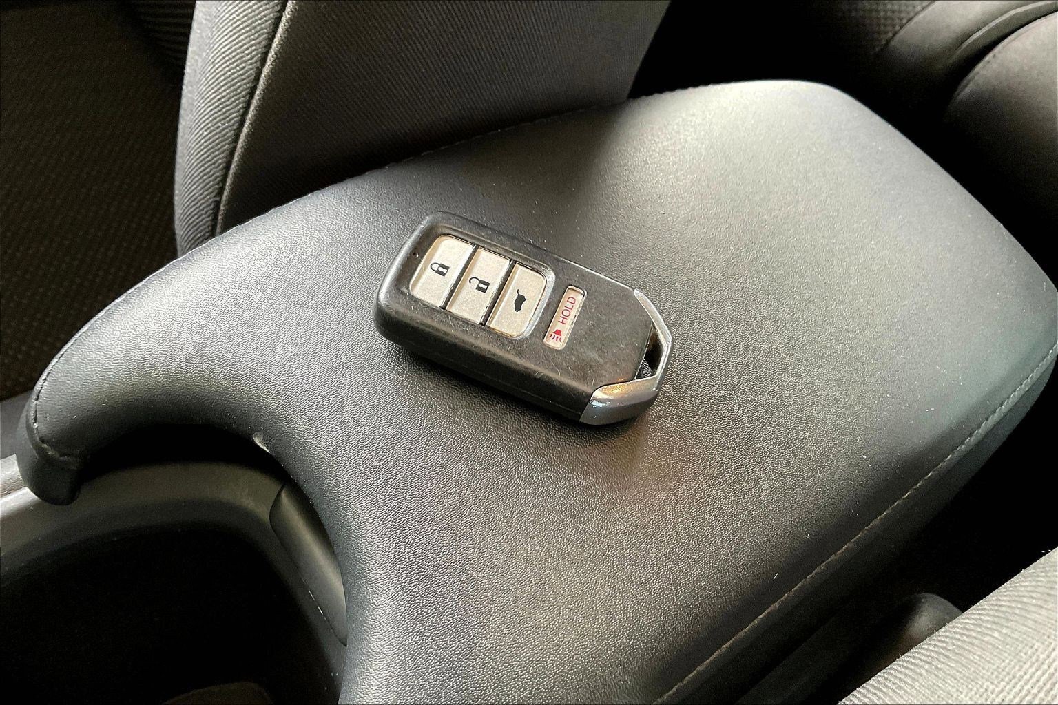Used 2018 Honda HR-V EX image 32