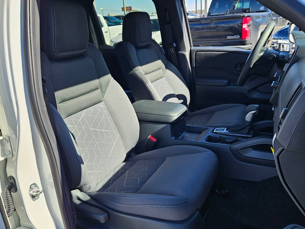 New 2026 Nissan Frontier SV w/ All-Weather Content Package AWD/4WD image 13