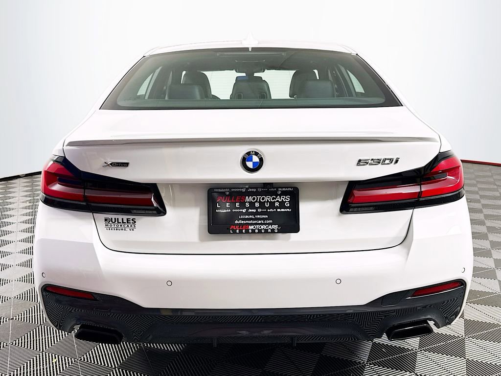 Used 2021 BMW 530i xDrive w/ M Sport Package AWD/4WD image 6