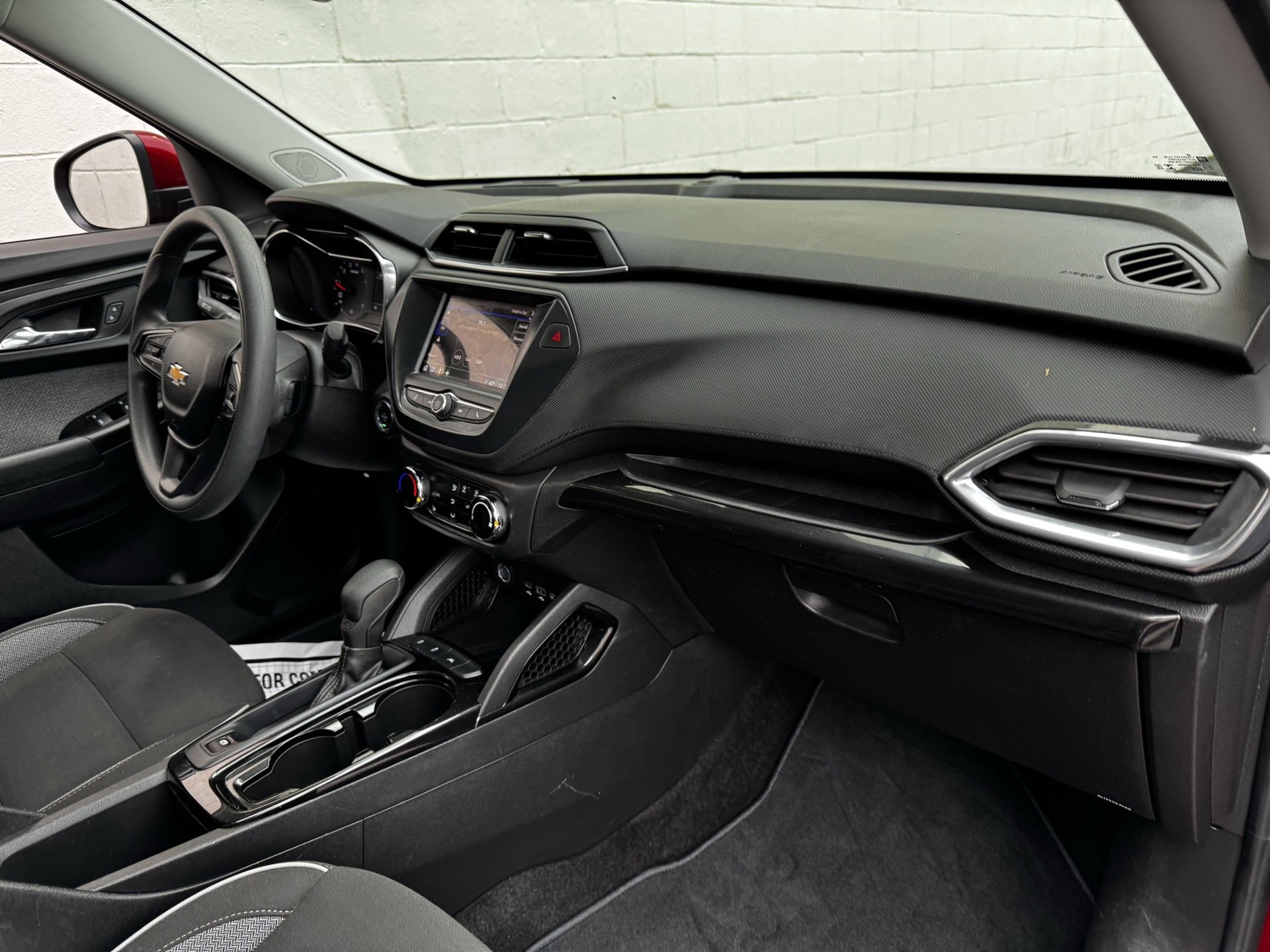 Used 2023 Chevrolet TrailBlazer LT image 8