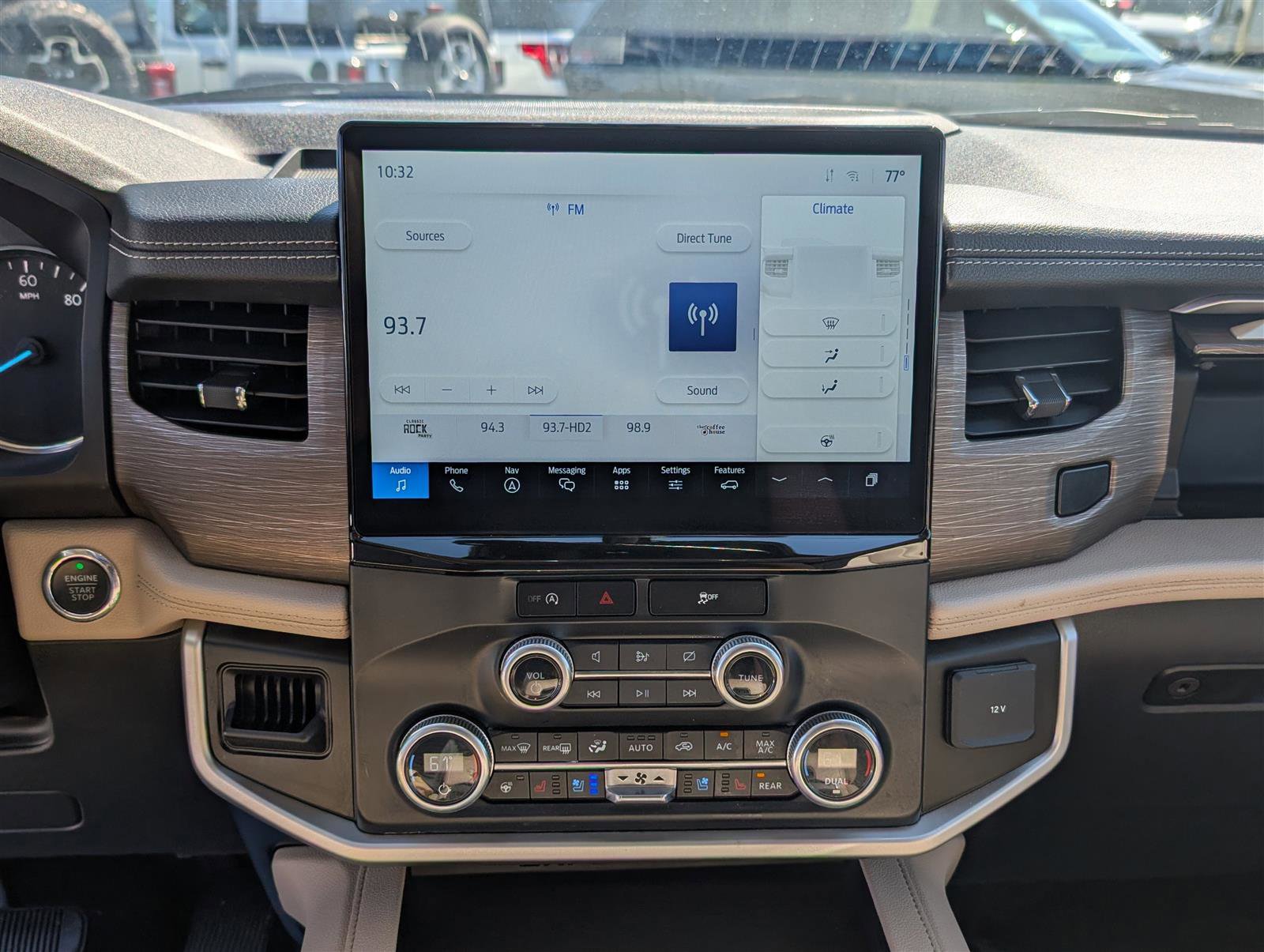 Used 2024 Ford Expedition Max Limited image 18