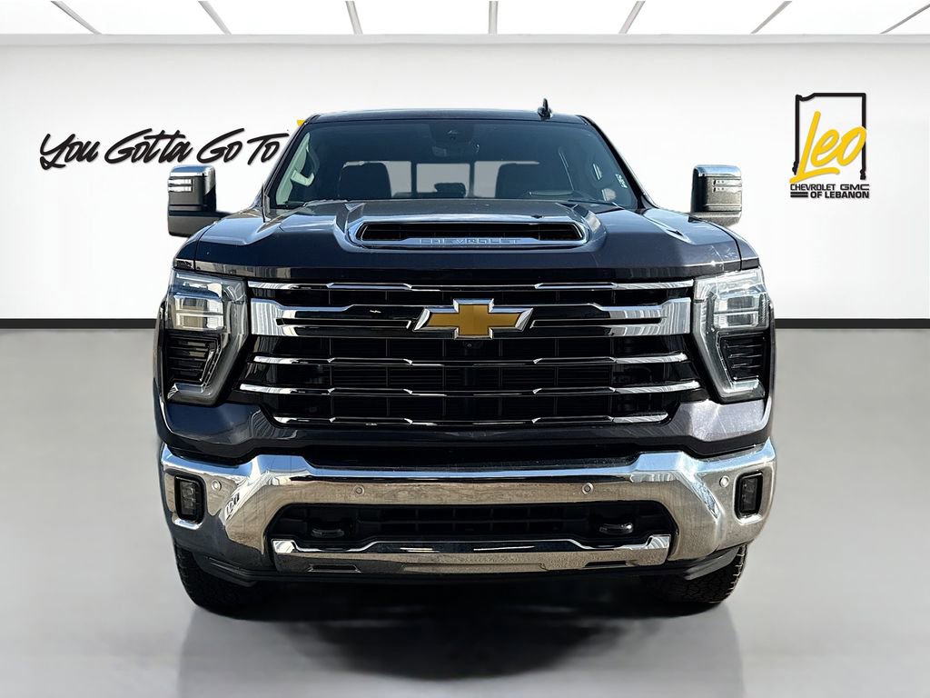 Used 2024 Chevrolet Silverado 2500 LTZ w/ LTZ Plus Package AWD/4WD image 2