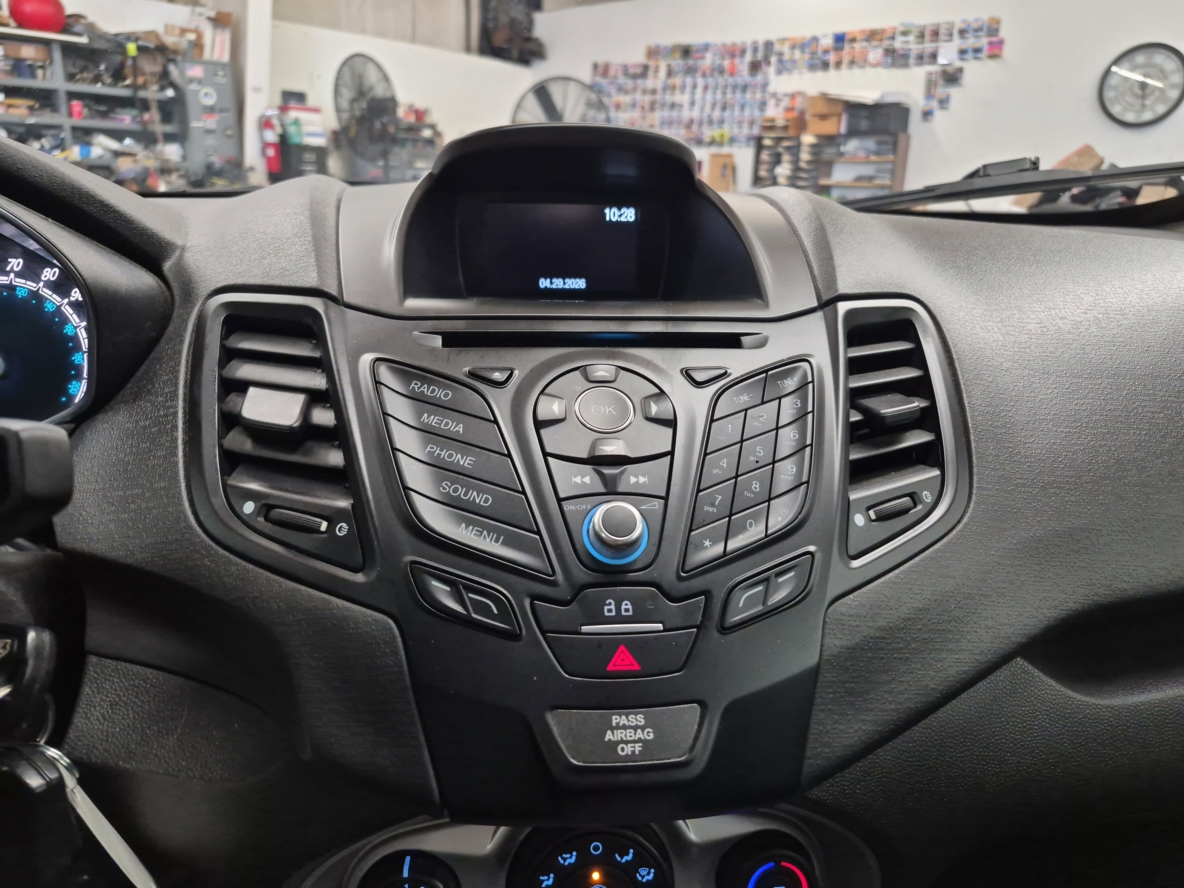 Used 2018 Ford Fiesta SE FWD image 27