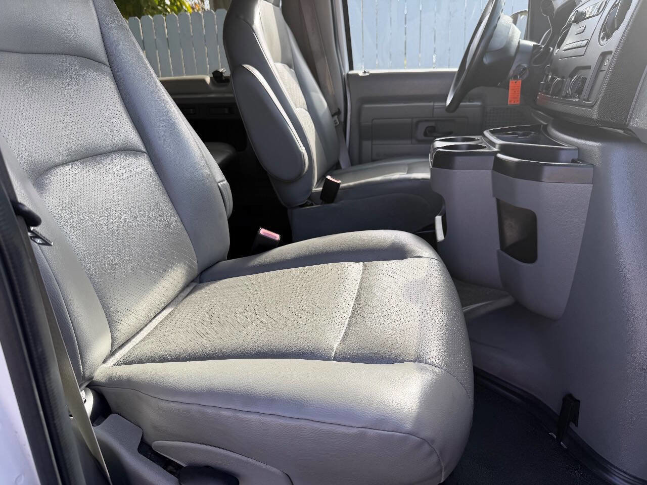 Used 2013 Ford E-350 and Econoline 350 XL w/ PWR Windows & Locks Group image 11