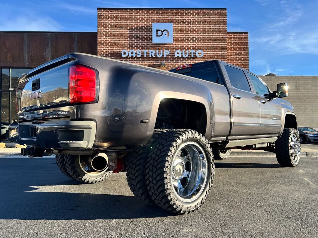 Used 2015 GMC Sierra 3500 Denali w/ Duramax Plus Package AWD/4WD image 6