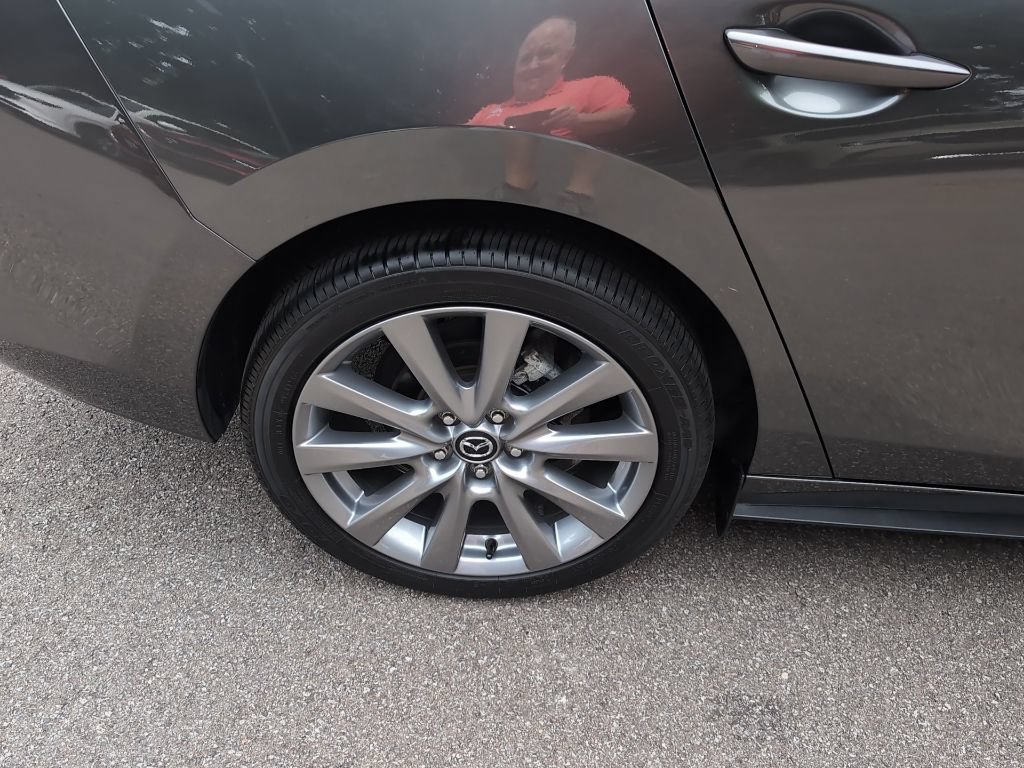 Certified 2025 MAZDA MAZDA3 s FWD image 4