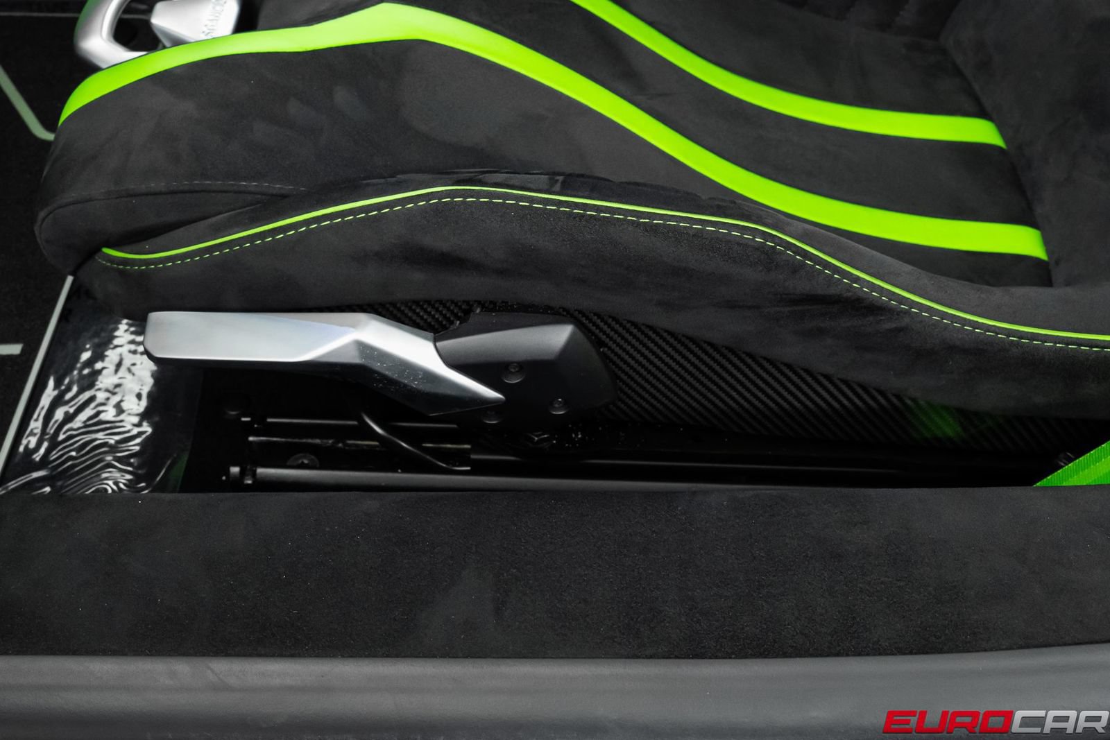 Used 2022 Lamborghini Huracan STO RWD image 47