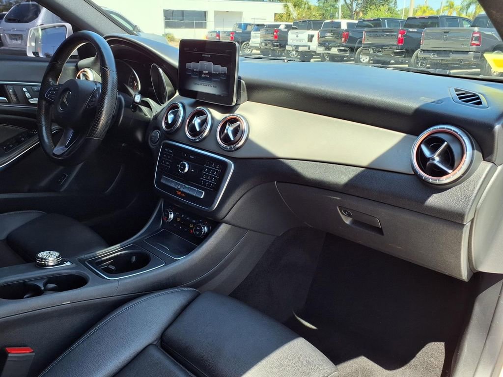 Used 2019 Mercedes-Benz CLA 250 image 11