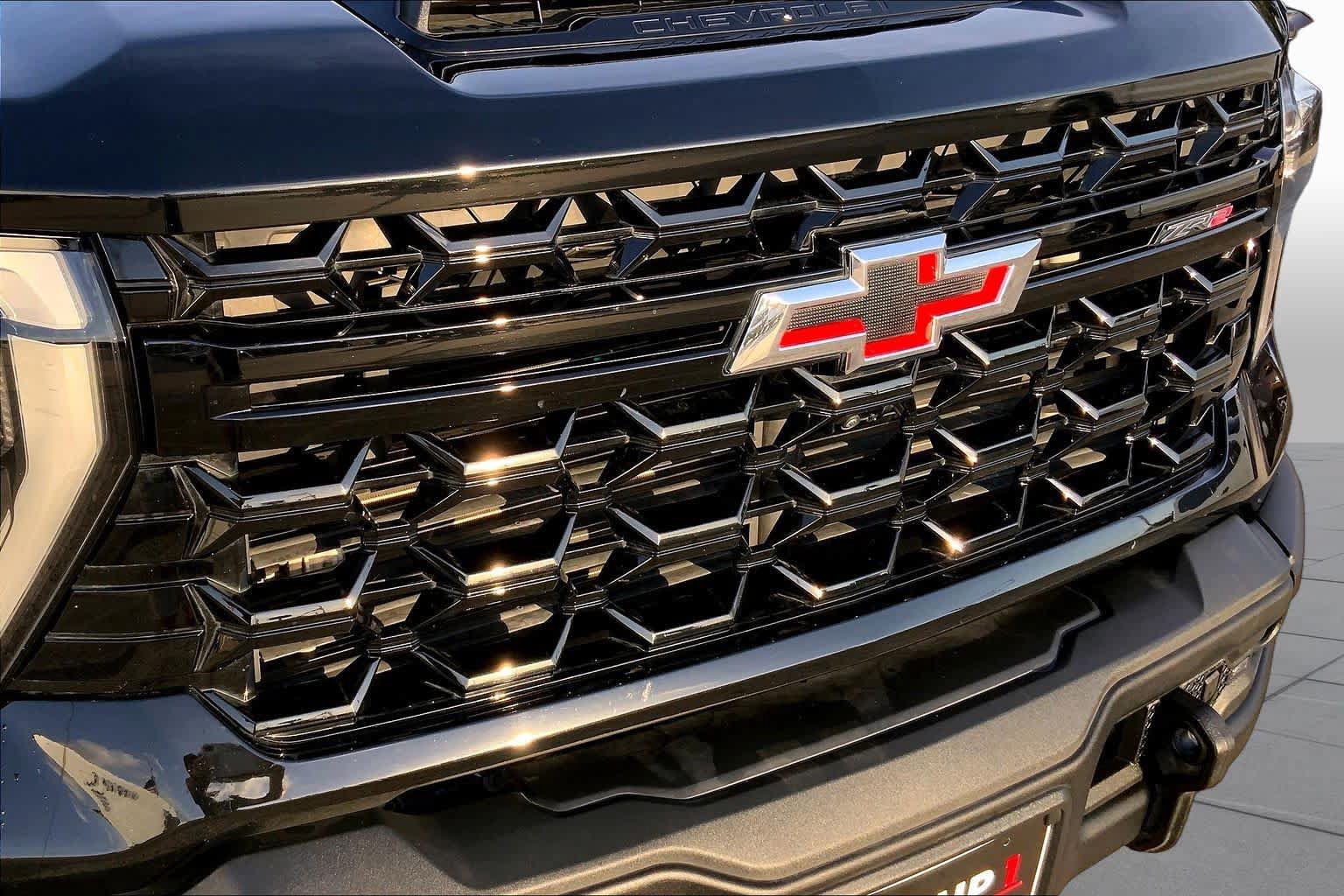 Used 2024 Chevrolet Silverado 2500 ZR2 w/ ZR2 Bison Edition AWD/4WD image 30