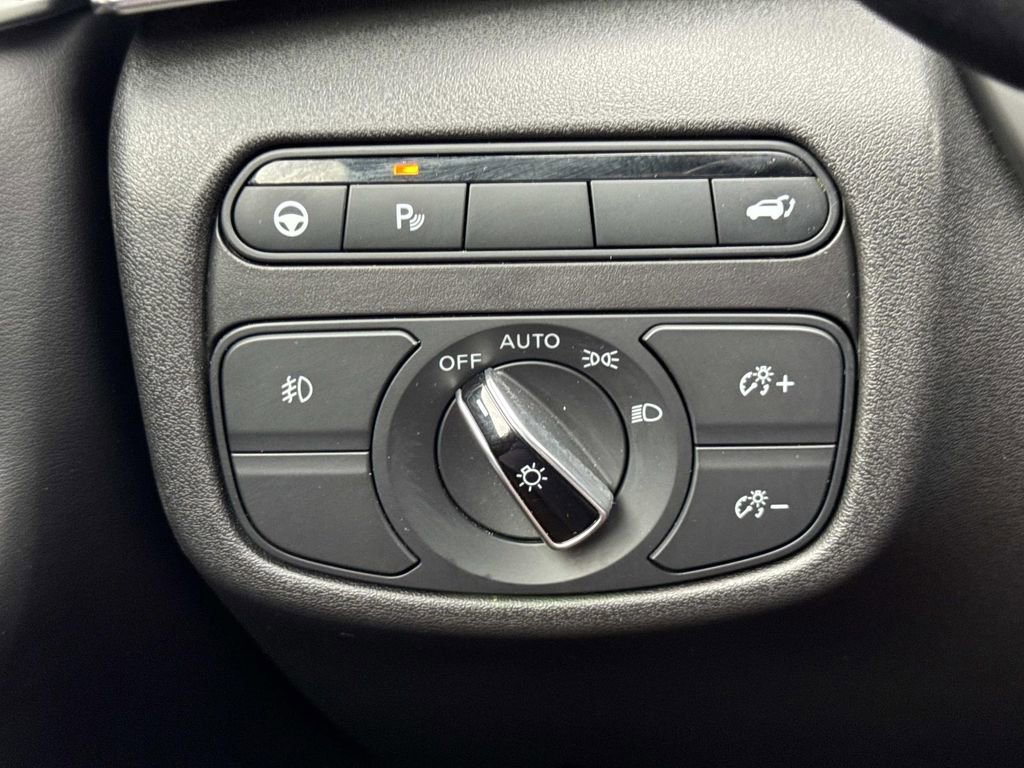 Certified 2023 INFINITI QX55 Luxe w/ Cargo Package image 30