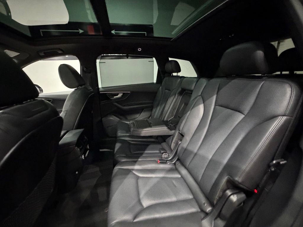 Used 2018 Audi Q7 3.0T Prestige AWD/4WD image 27