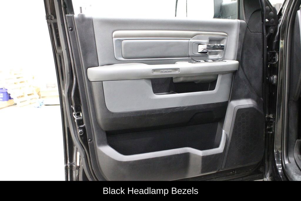 Used 2016 RAM 2500 Lone Star w/ Black Appearance Group image 19