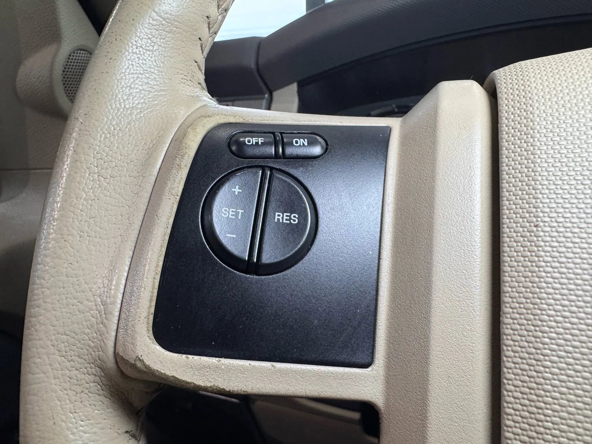 Used 2010 Ford Expedition Eddie Bauer image 26