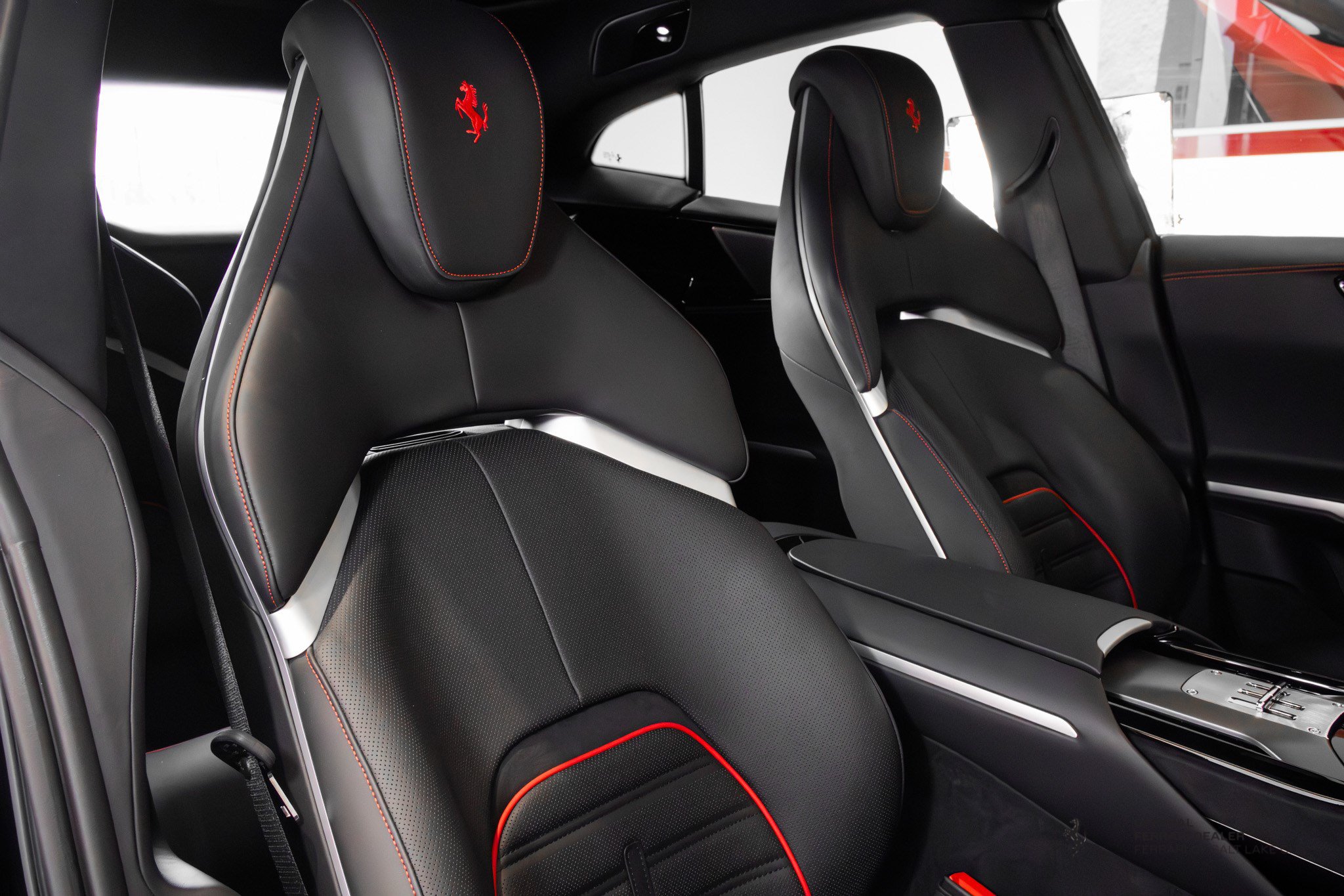 Used 2023 Ferrari Purosangue AWD/4WD image 13