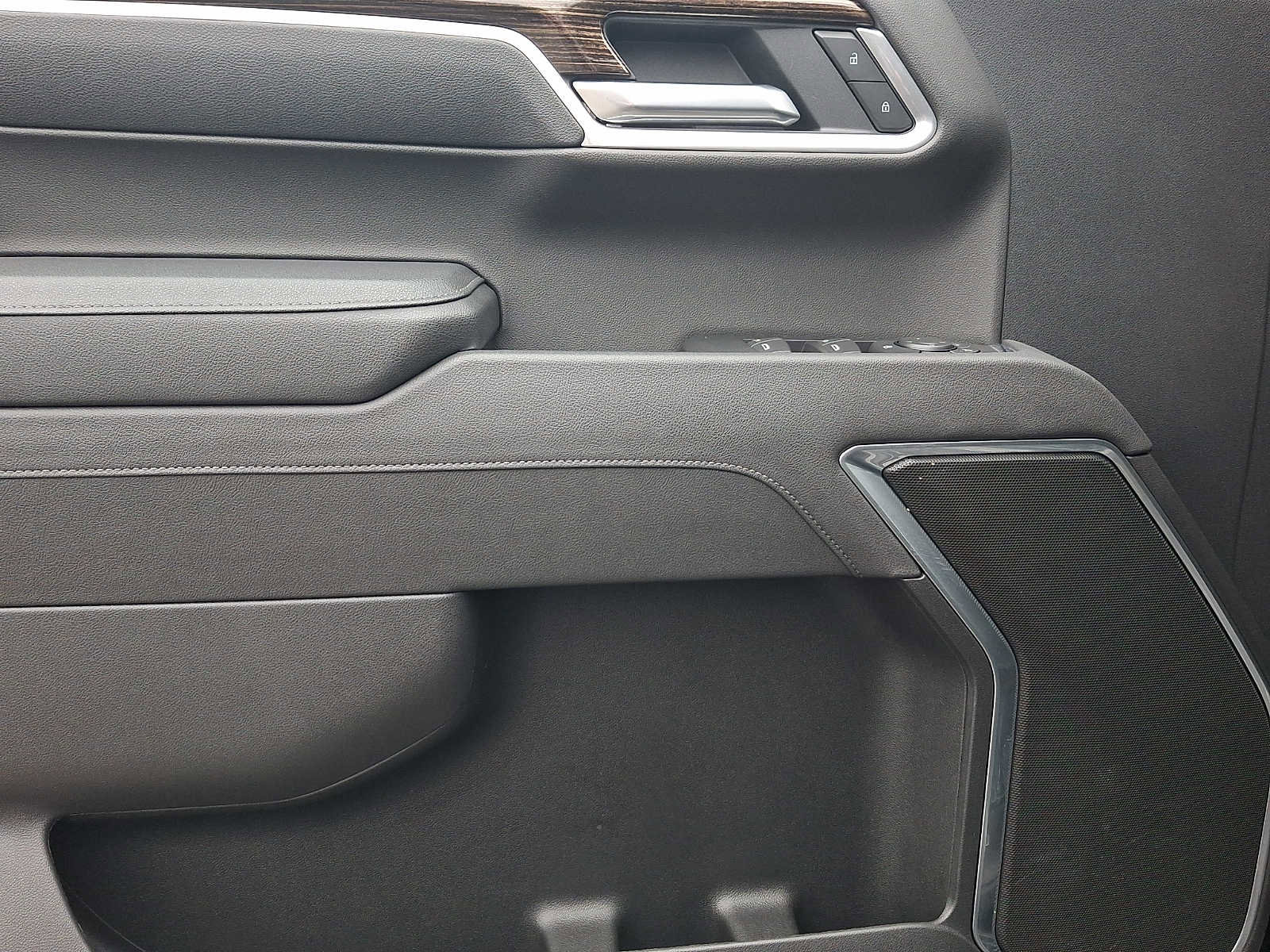 Certified 2026 GMC Sierra 1500 Elevation image 14