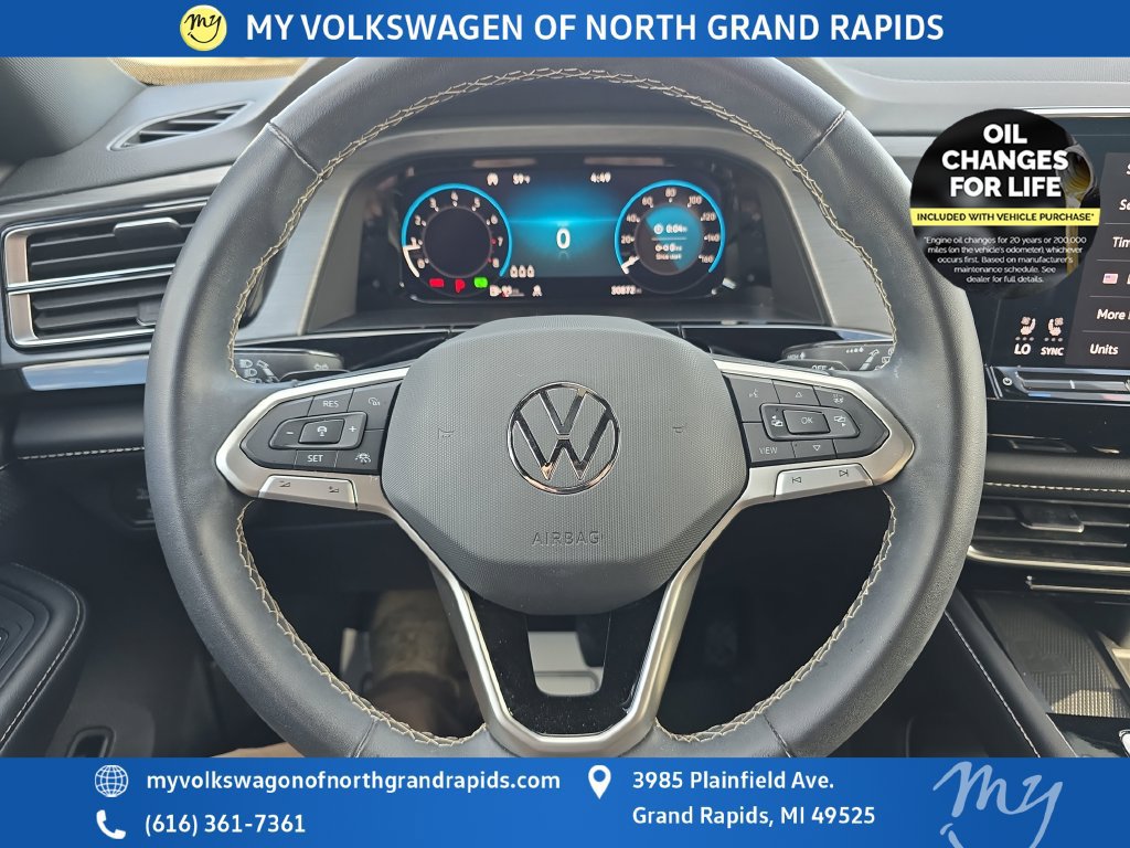 Used 2024 Volkswagen Atlas Cross Sport SE AWD/4WD image 15