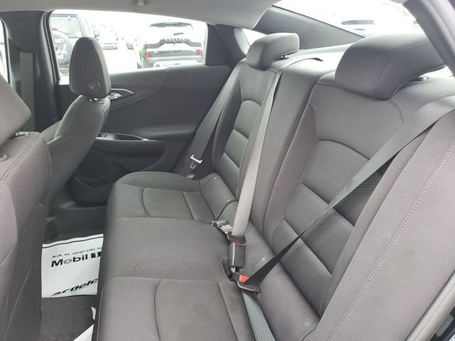 Used 2023 Chevrolet Malibu RS FWD image 28
