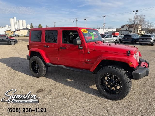 Used 2017 Jeep Wrangler Unlimited Sahara w/ Dual Top Group AWD/4WD image 2