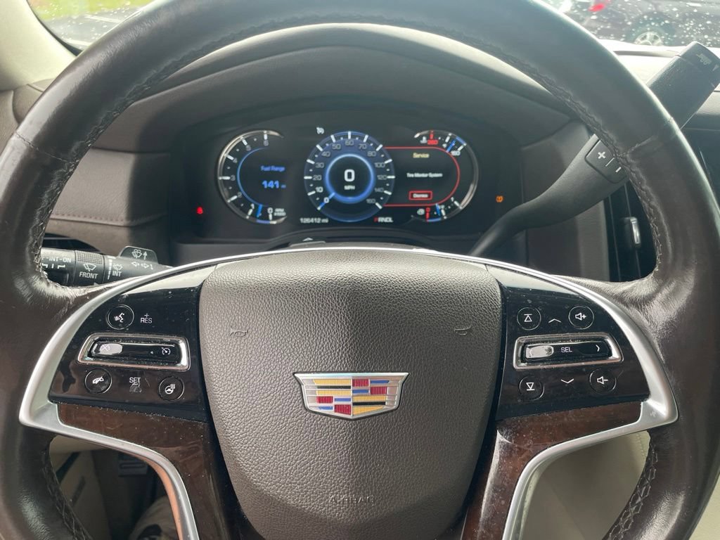 Used 2017 Cadillac Escalade 2WD image 24