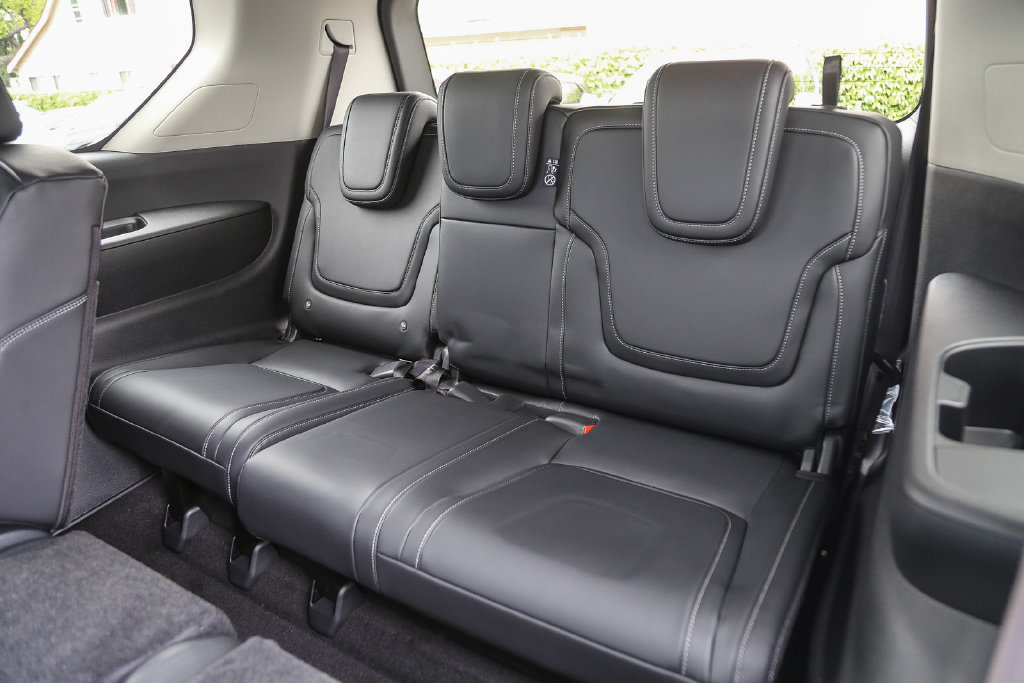New 2026 Nissan Armada SV RWD image 21