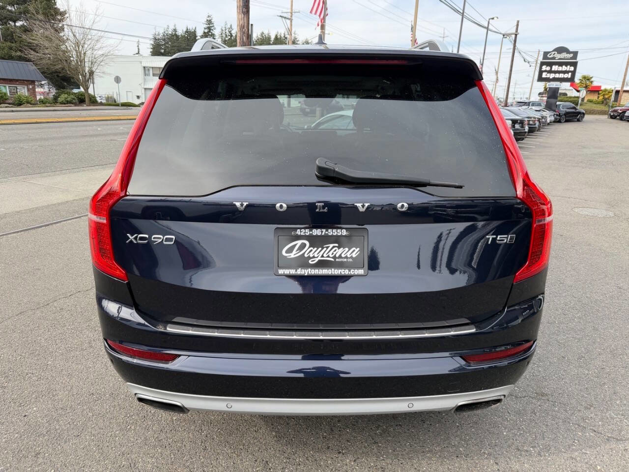 Used 2016 Volvo XC90 T5 Momentum AWD/4WD image 5