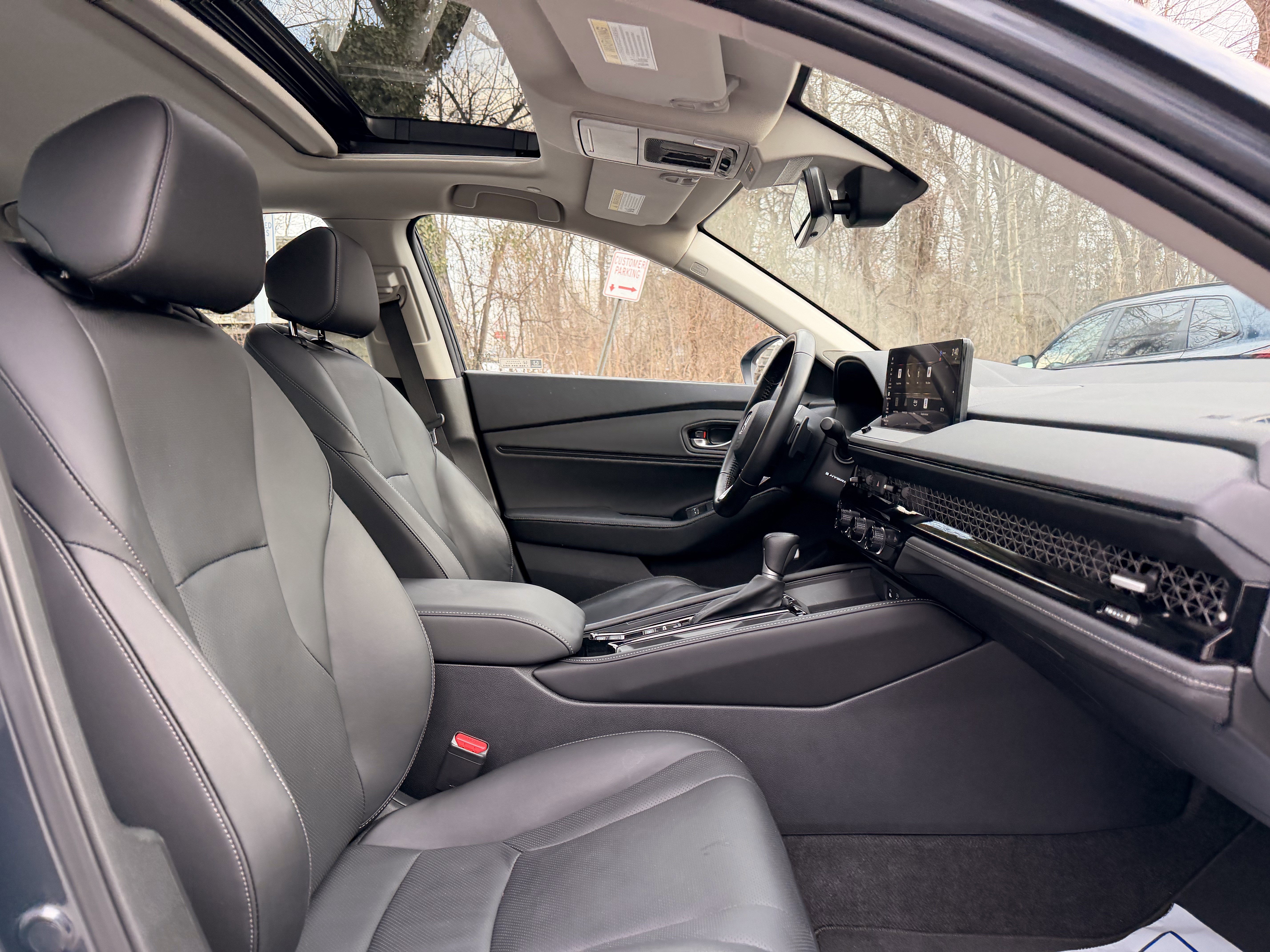 Used 2023 Honda Accord Touring image 14