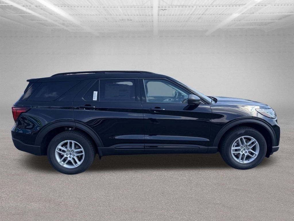 New 2026 Ford Explorer Active AWD/4WD image 2