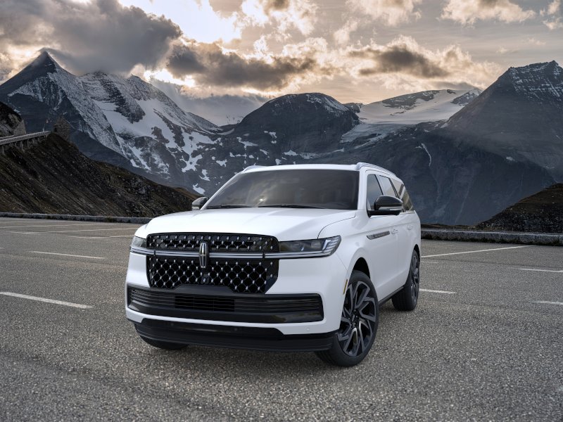 New 2026 Lincoln Navigator Black Label AWD/4WD image 2