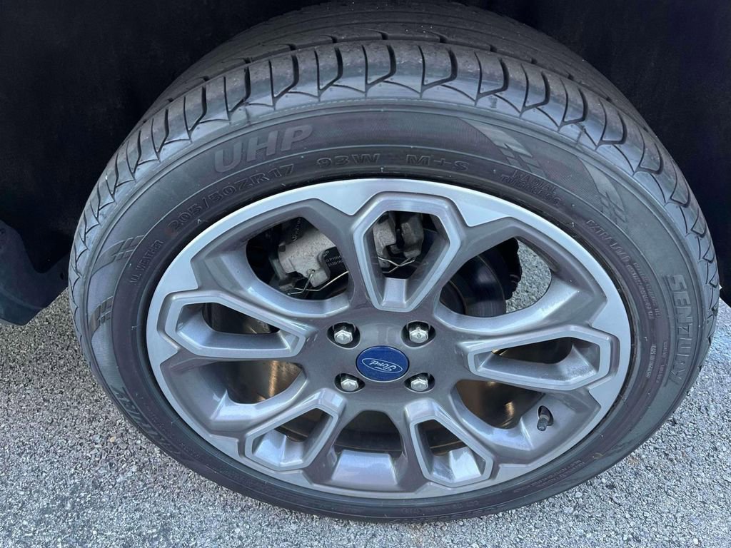 Used 2020 Ford EcoSport Titanium image 11