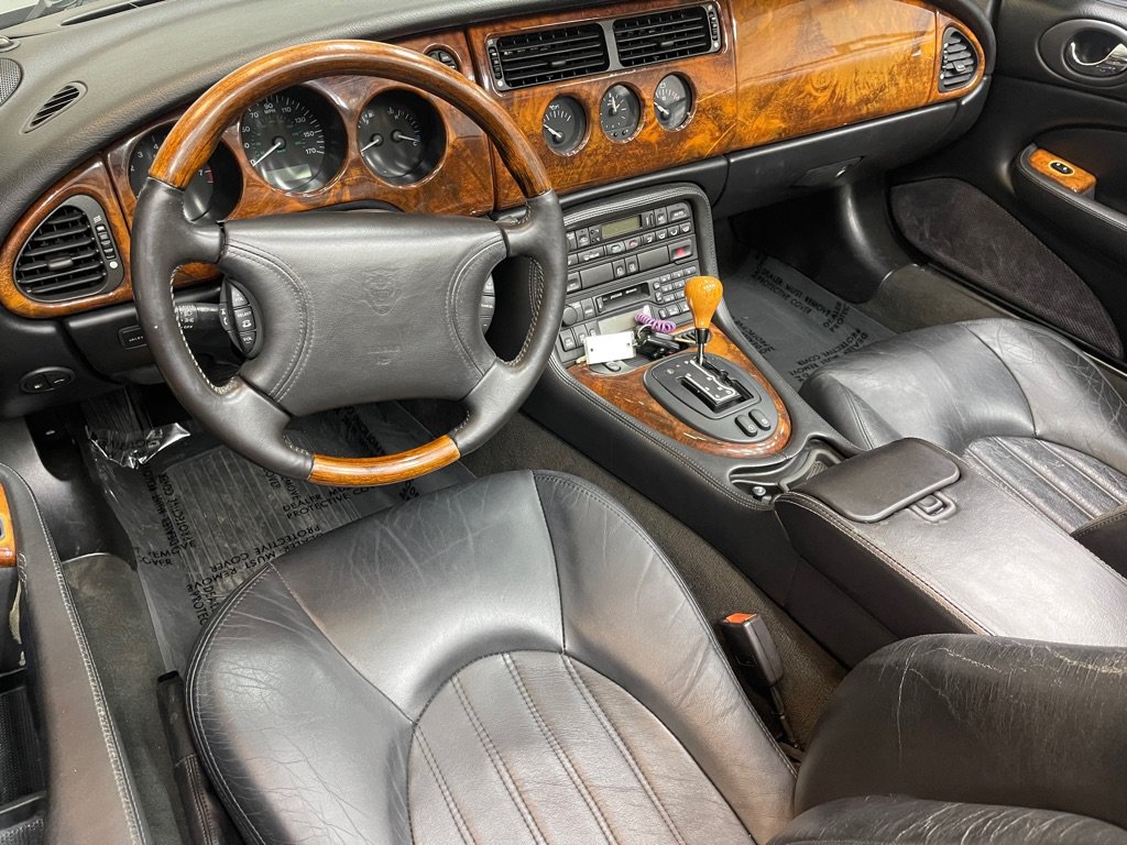 Used 2000 Jaguar XK8 Convertible RWD image 34