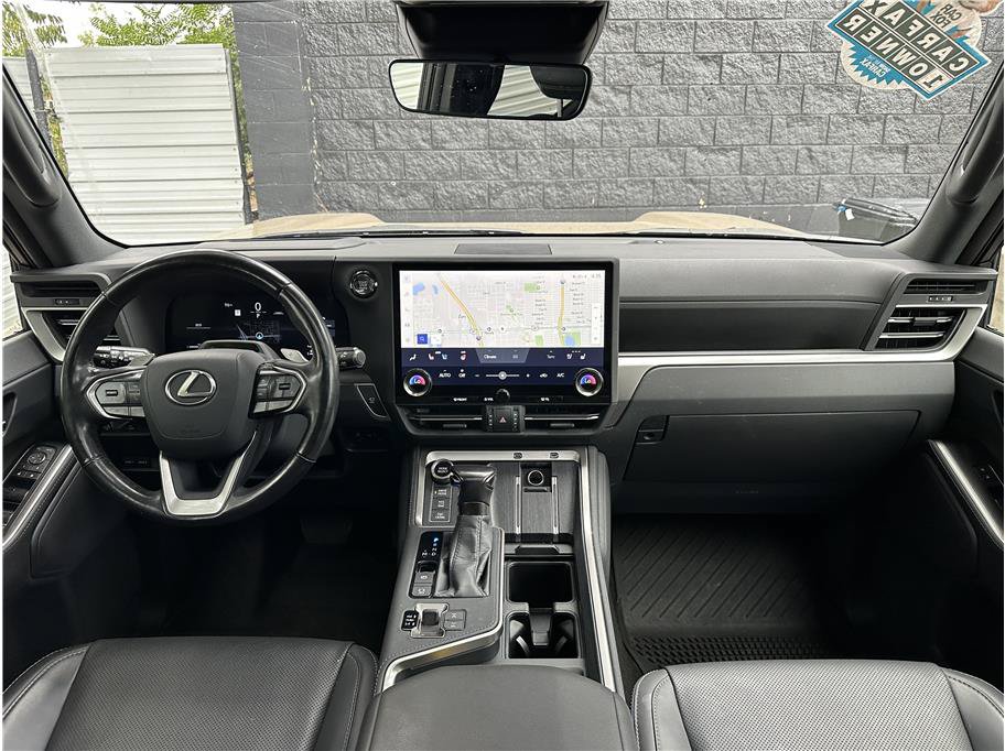 Used 2025 Lexus GX 550 AWD/4WD image 19