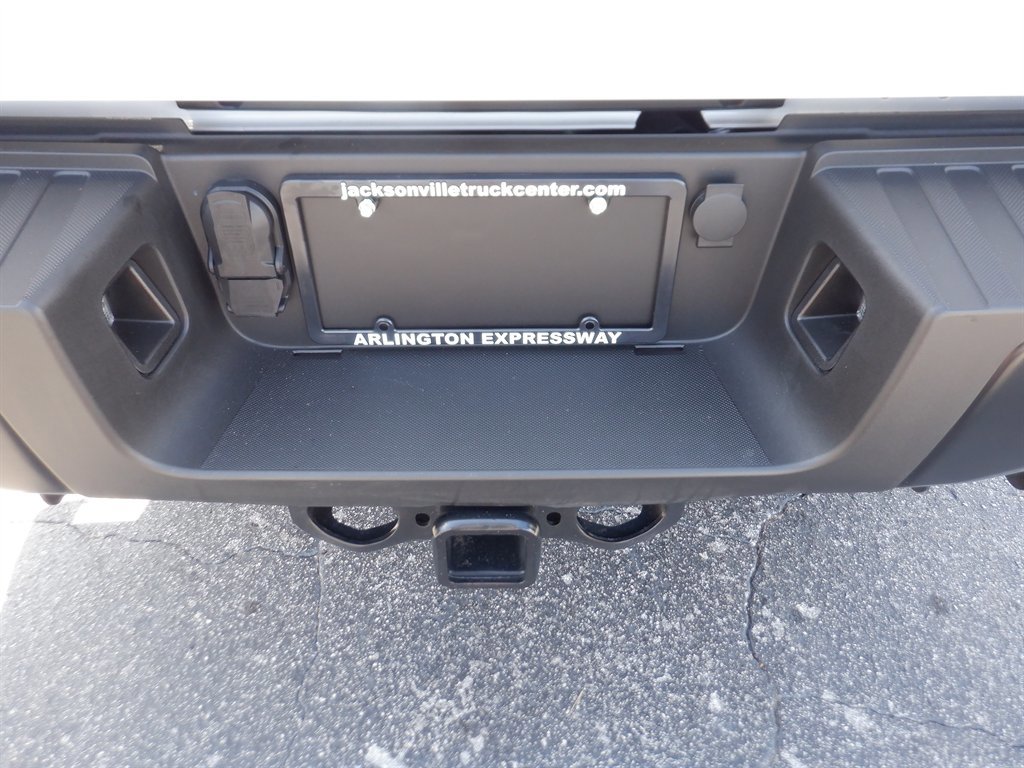 Used 2024 Ford F250 XL image 5