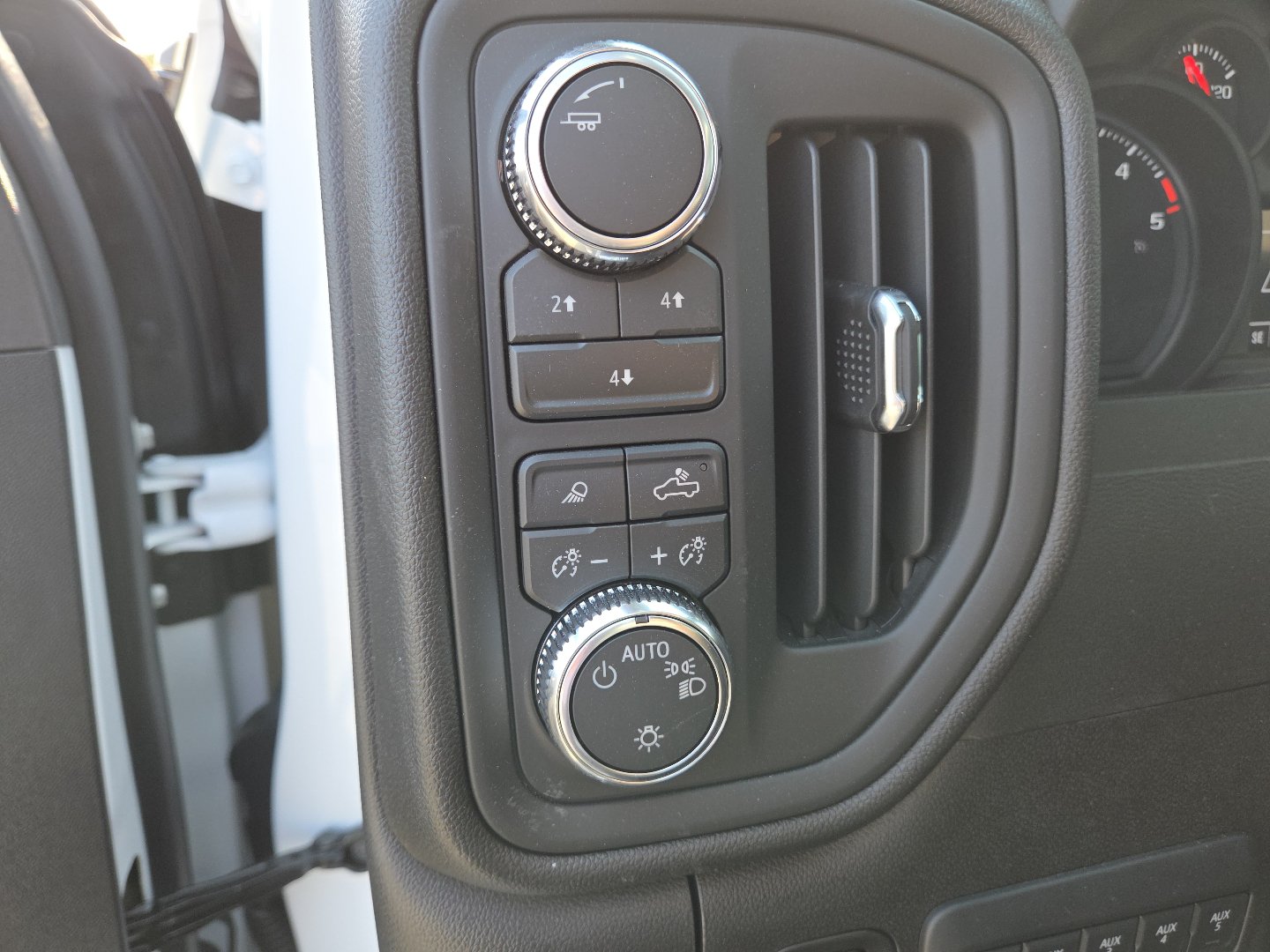 New 2026 GMC Sierra 3500 Pro w/ Convenience Package AWD/4WD image 4