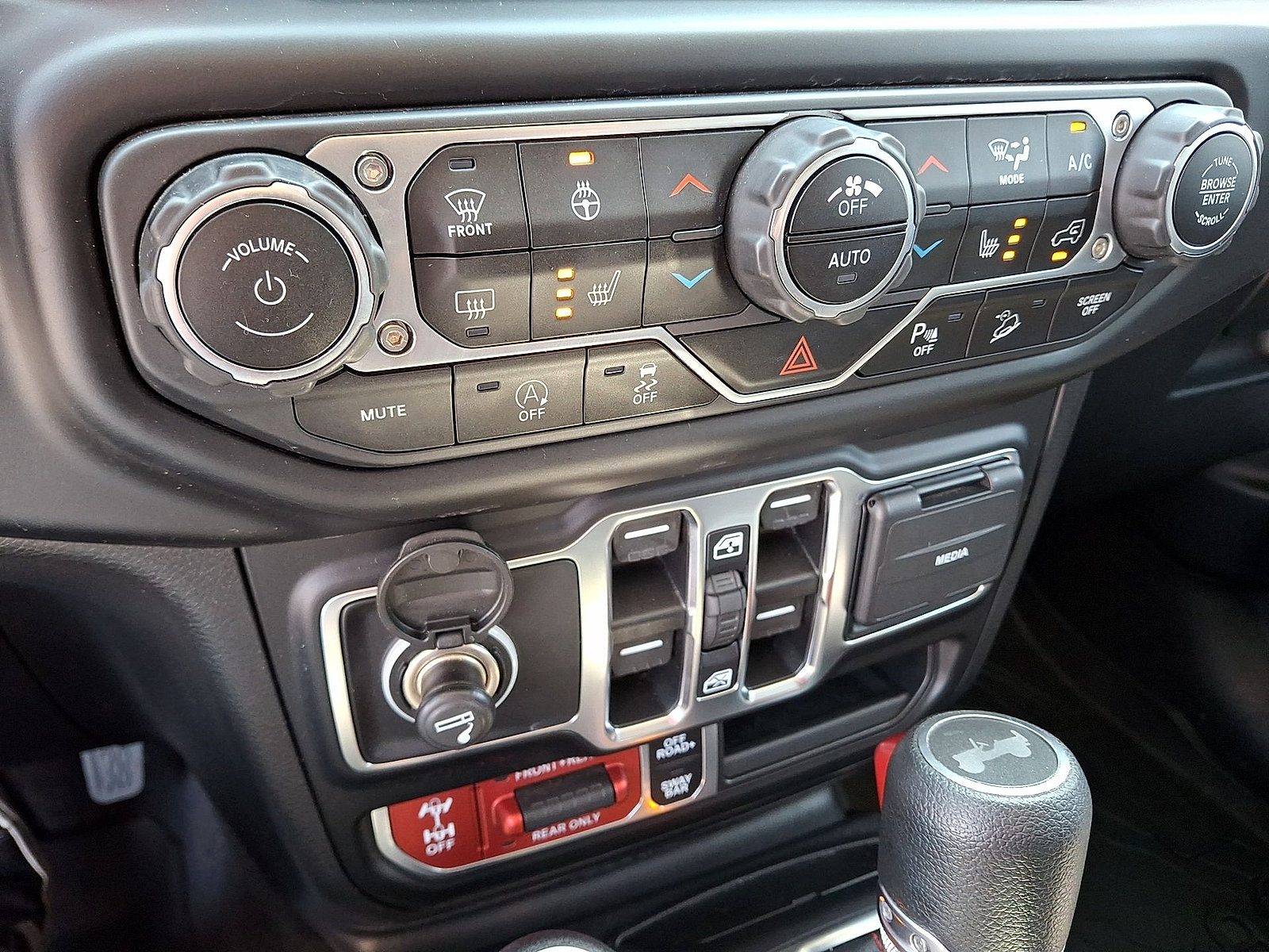 Used 2021 Jeep Wrangler Unlimited Rubicon AWD/4WD image 19