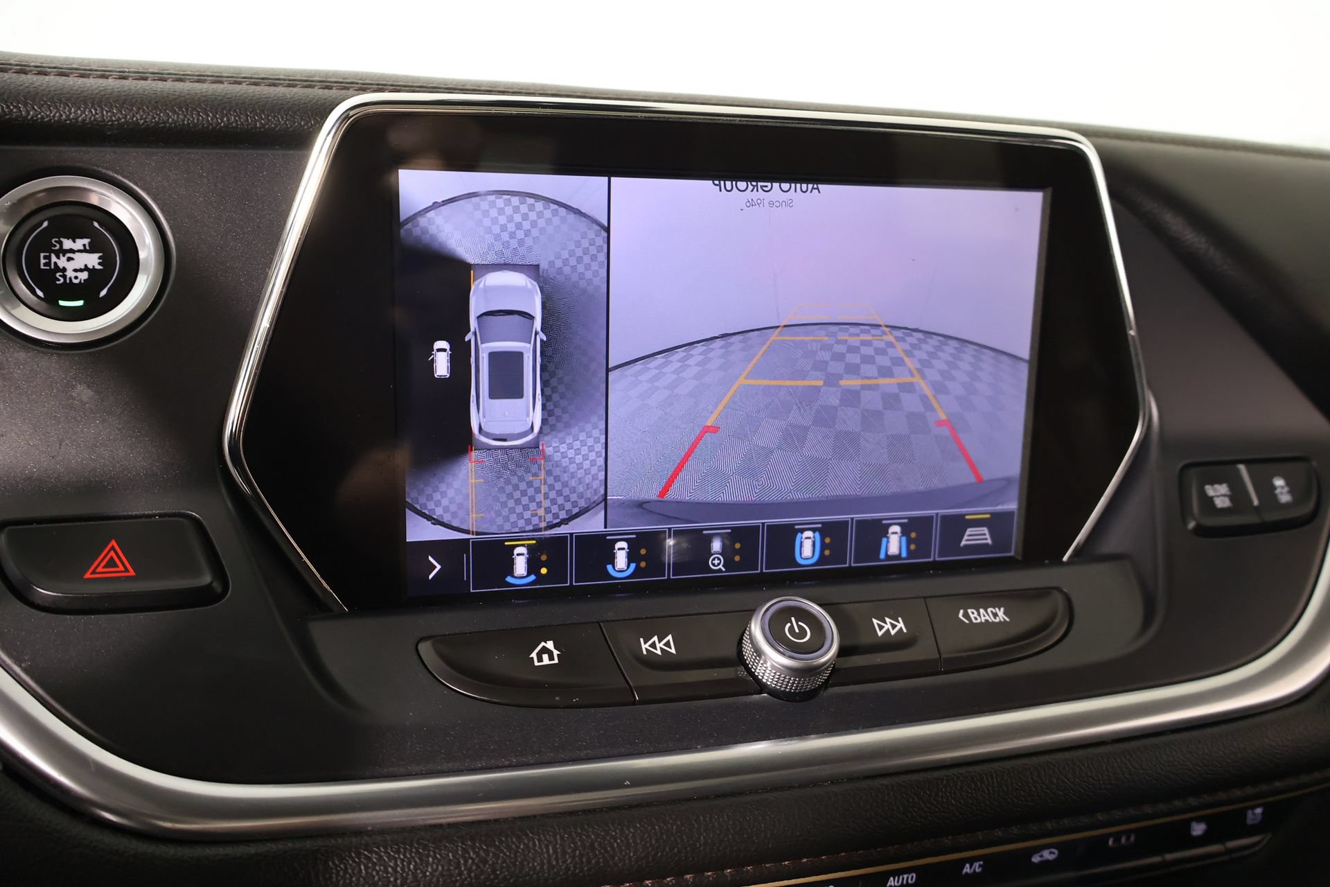 Used 2019 Chevrolet Blazer Premier w/ Sun and Wheels Package FWD image 6