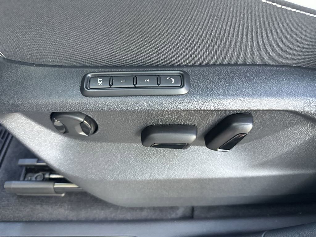 New 2025 Volkswagen Atlas Cross Sport SEL Premium R-Line image 12