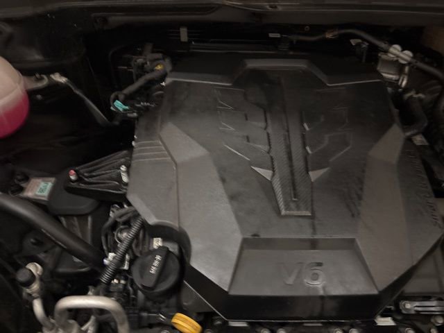 Used 2024 Kia Carnival LX FWD image 25