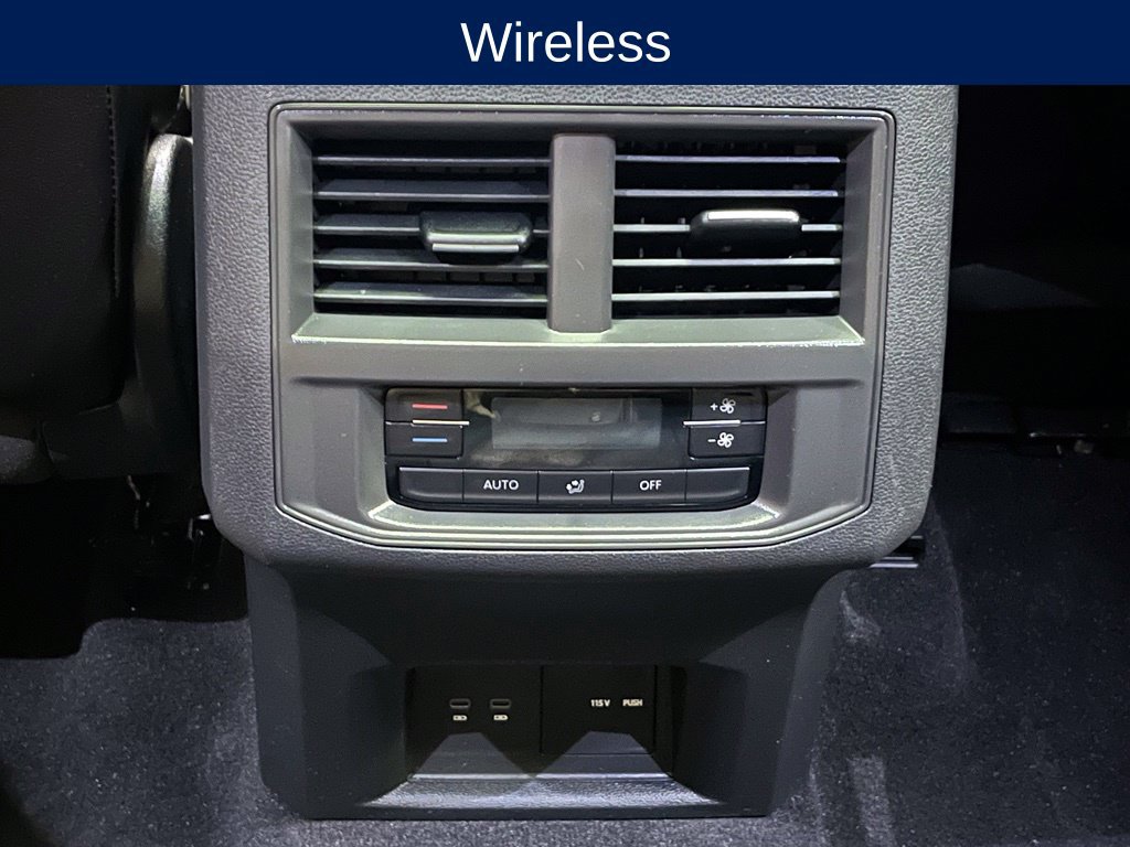 Used 2023 Volkswagen Atlas SE w/ Panoramic Sunroof Package FWD image 11