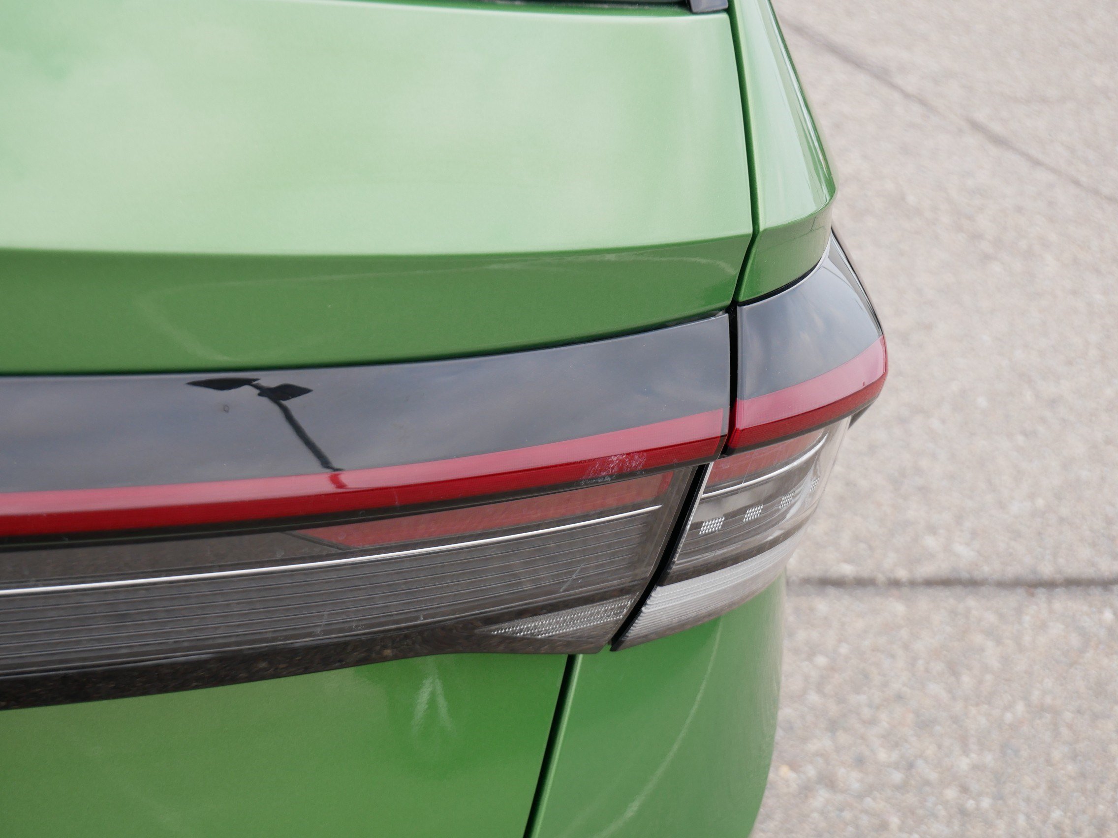 Certified 2025 Volkswagen Taos SE AWD/4WD image 17