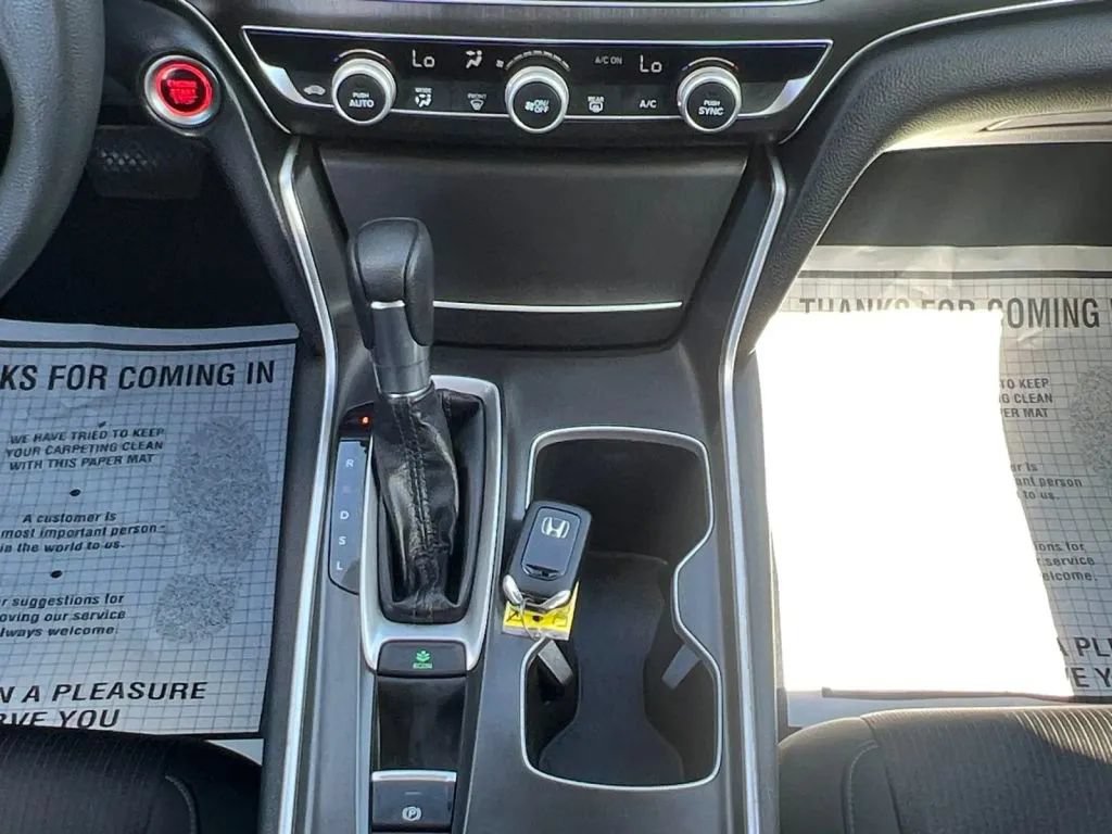 Used 2018 Honda Accord LX image 12