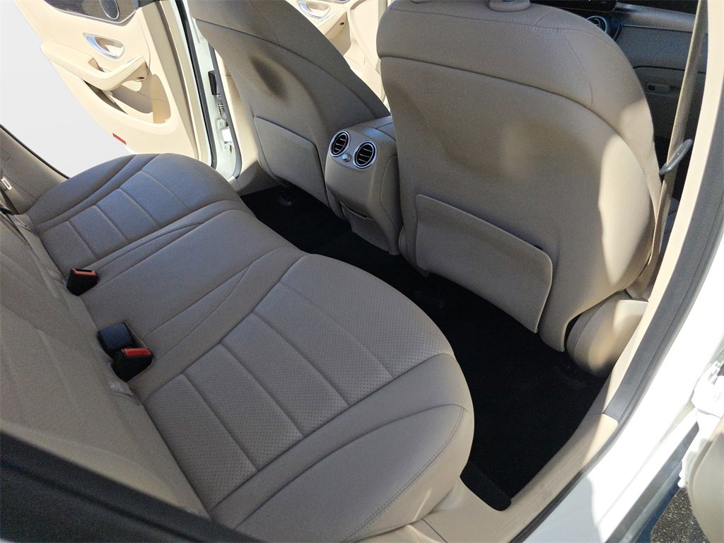 Used 2022 Mercedes-Benz GLC 300 4MATIC image 13