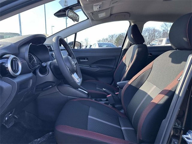 New 2025 Nissan Versa SR w/ Trunk Package image 16