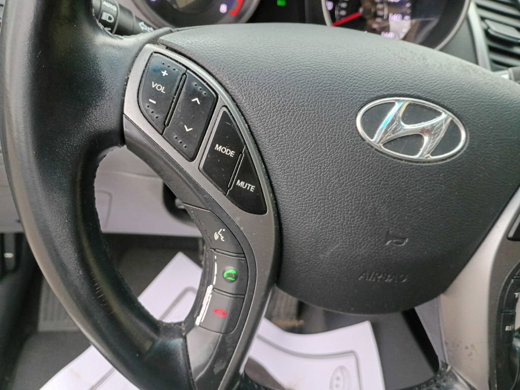 Used 2014 Hyundai Elantra Limited image 22