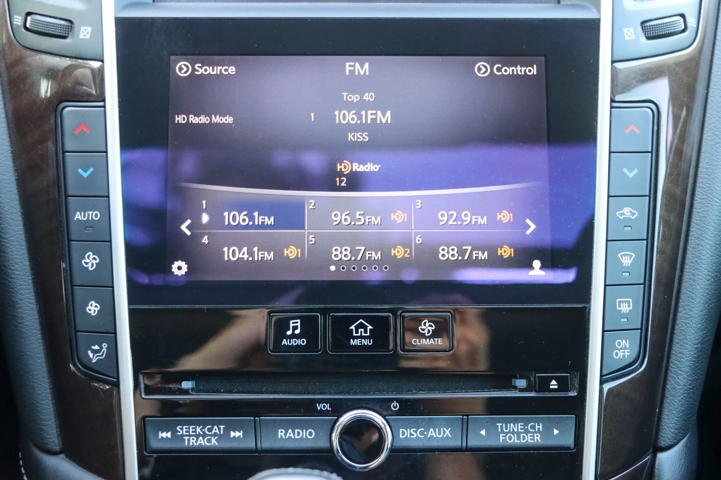Used 2018 INFINITI Q50 Luxe RWD image 32
