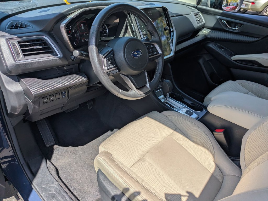 Used 2025 Subaru Ascent Premium AWD/4WD image 17