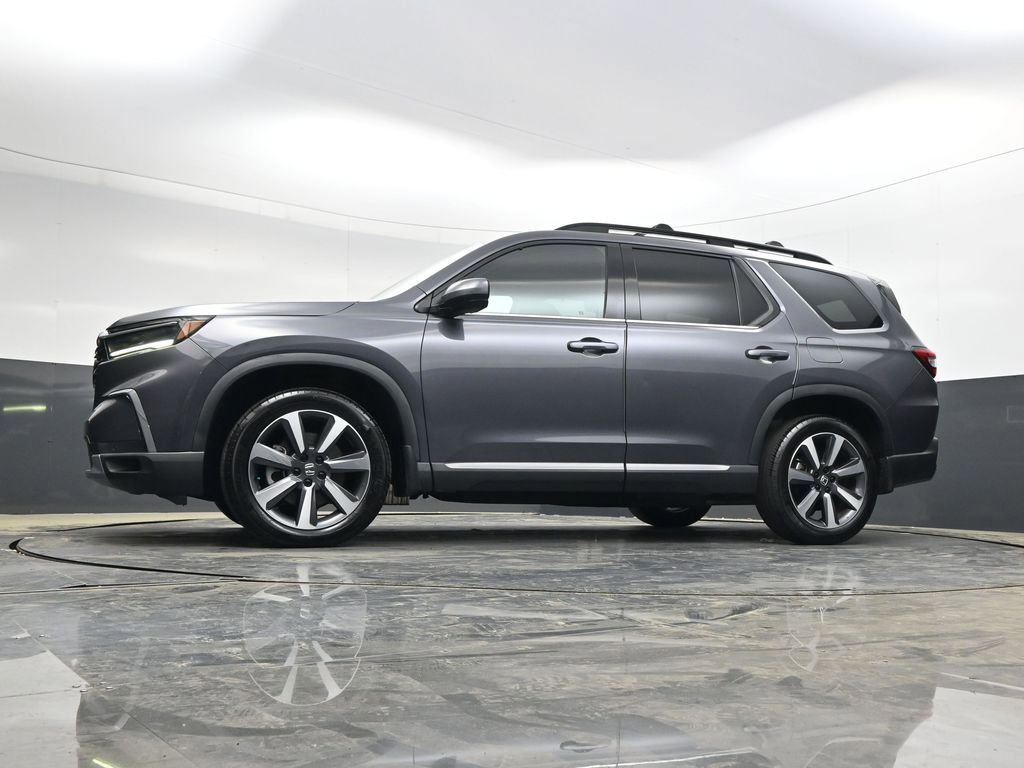 Used 2023 Honda Pilot Touring image 29